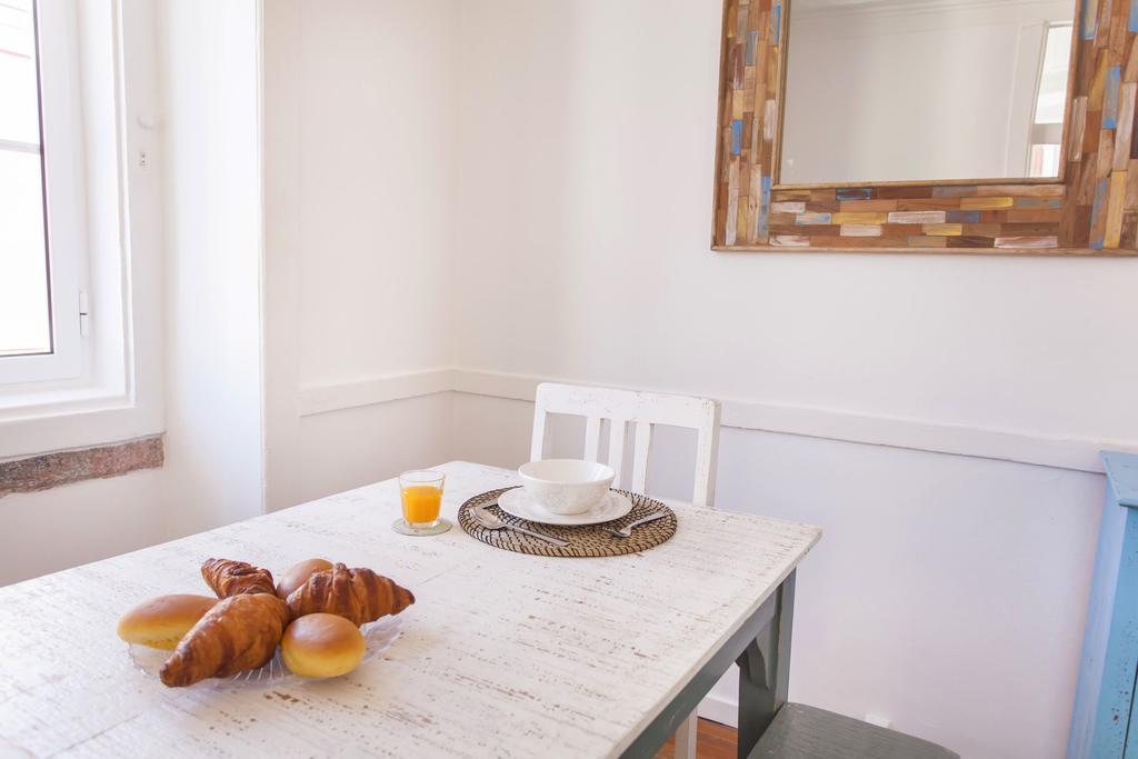 Lovelystay - Cosy Bairro Alto Duplex Lissabon Exterior foto