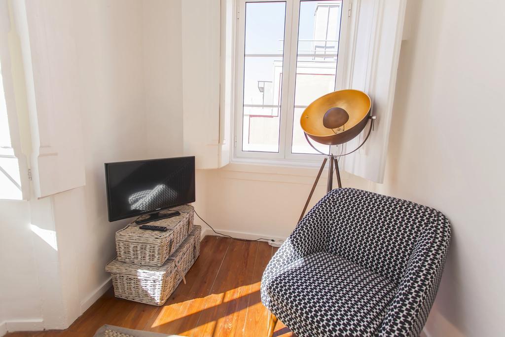 Lovelystay - Cosy Bairro Alto Duplex Lissabon Exterior foto